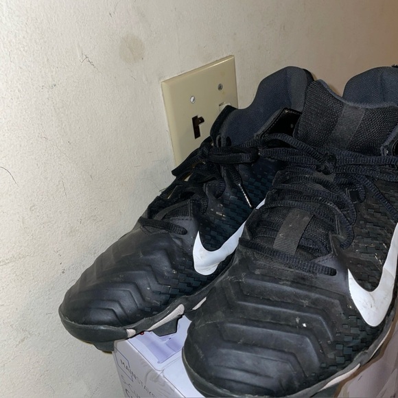 Nike alpha cleats 13 - Picture 2 of 5